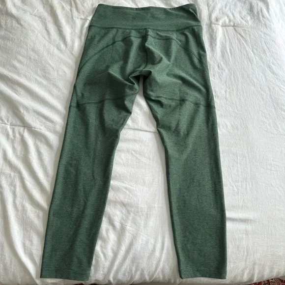 Outdoor Voices 7/8 Warmup Leggings - Picture 4 of 8